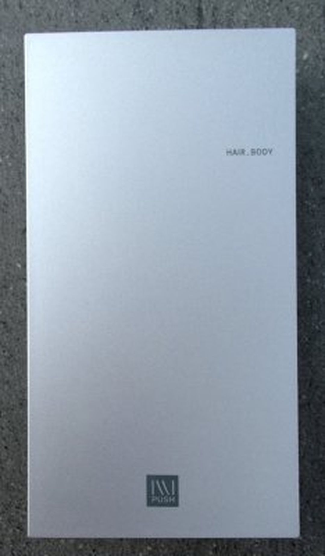 Illi 1 Dispenser Front, Silver, Hair Body Hands