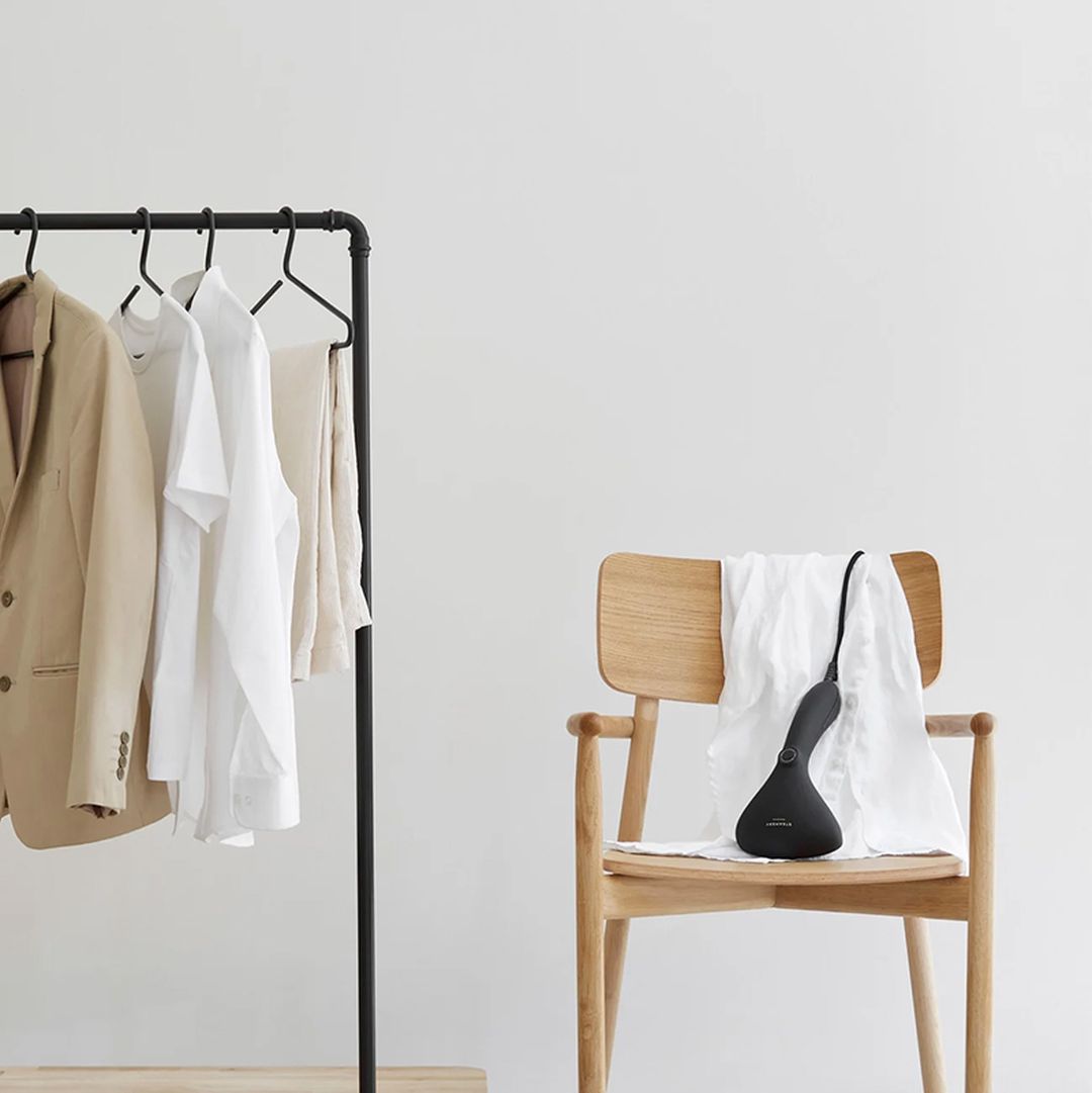 Cirrus No.2 Vaatehöyrystin Musta