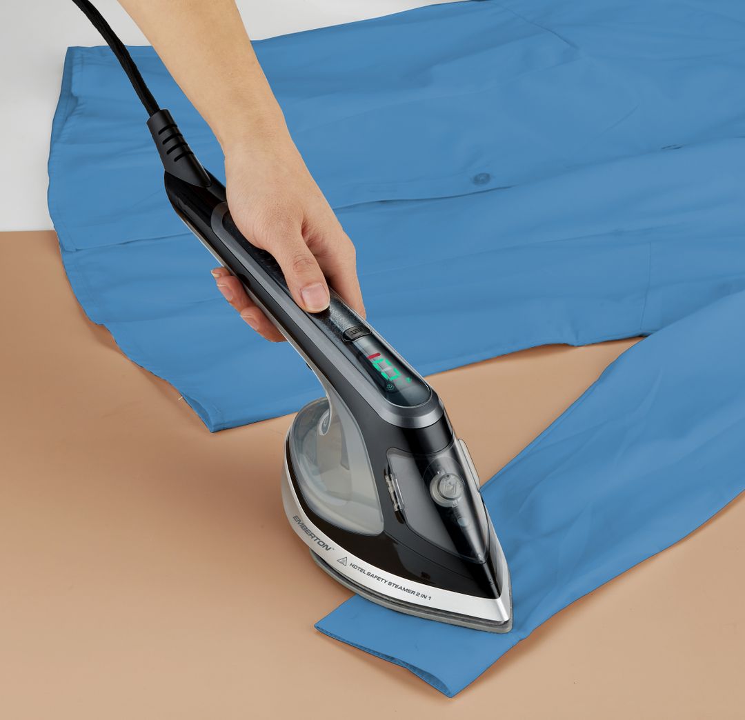 Cheshunt 2-i-1 Digital Steamer & Strykjärn – Hotellsäker och Effektiv