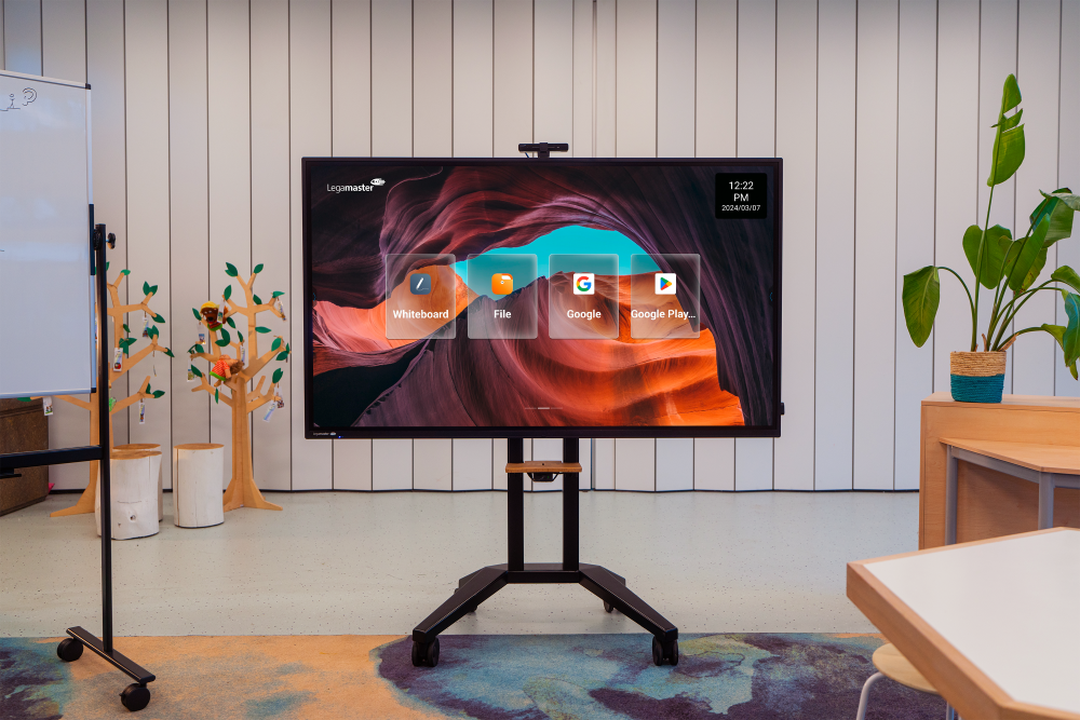 EXPLORE 2 kosketusnäyttö 65"