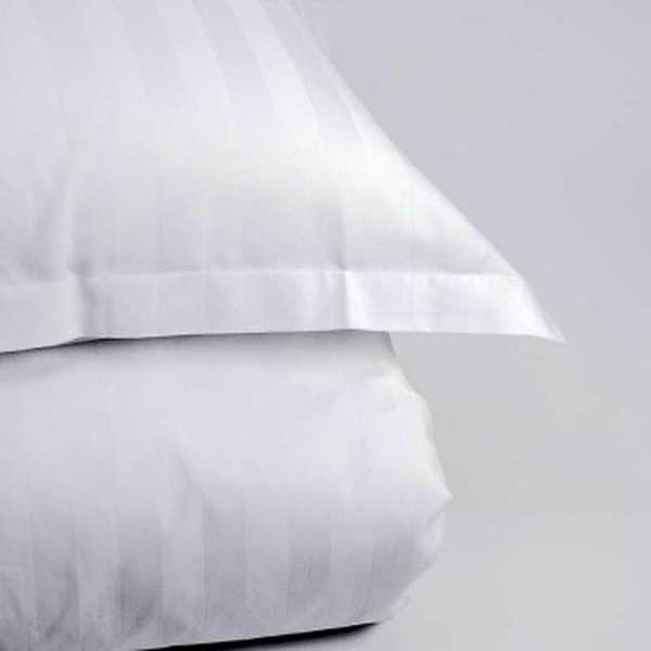 Påslakan satinrand vit 150x230cm